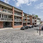 Belleville Home With Balcony